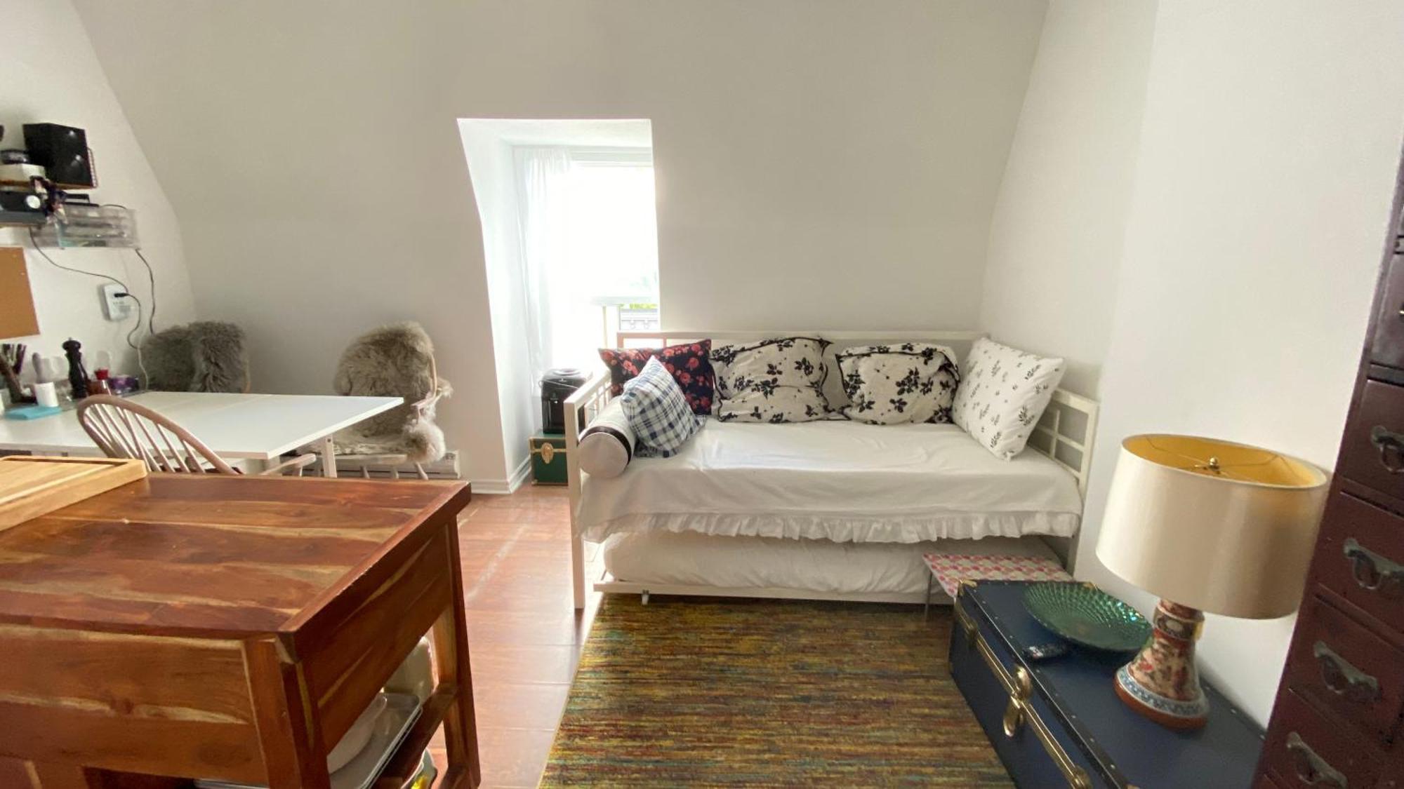 The Parkdale Hostellerie Toronto Bagian luar foto